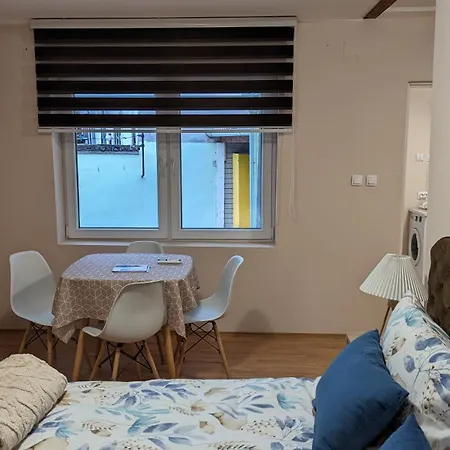 Апартаменты A&m *